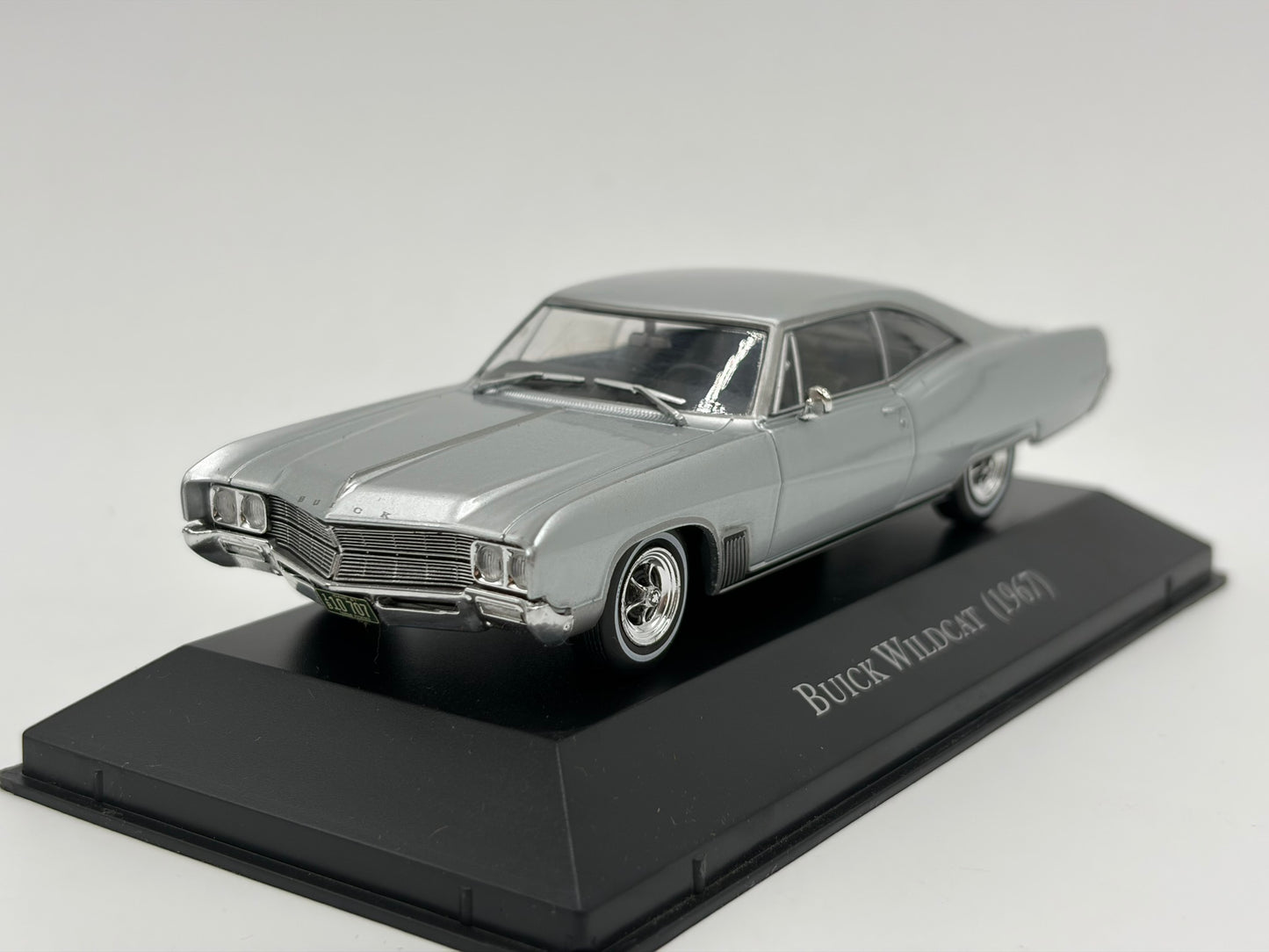1/43 1967 Buick Wildcat | Model Car | American Car Collection