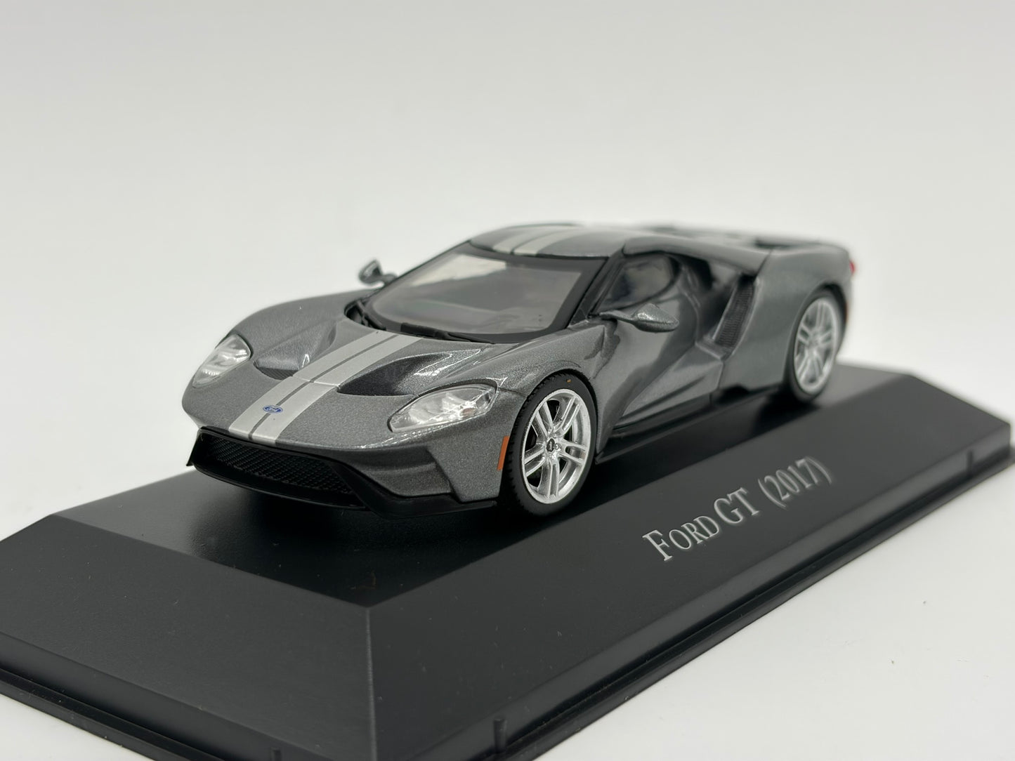1/43 2017 Ford GT | Model Car | American Car Collection