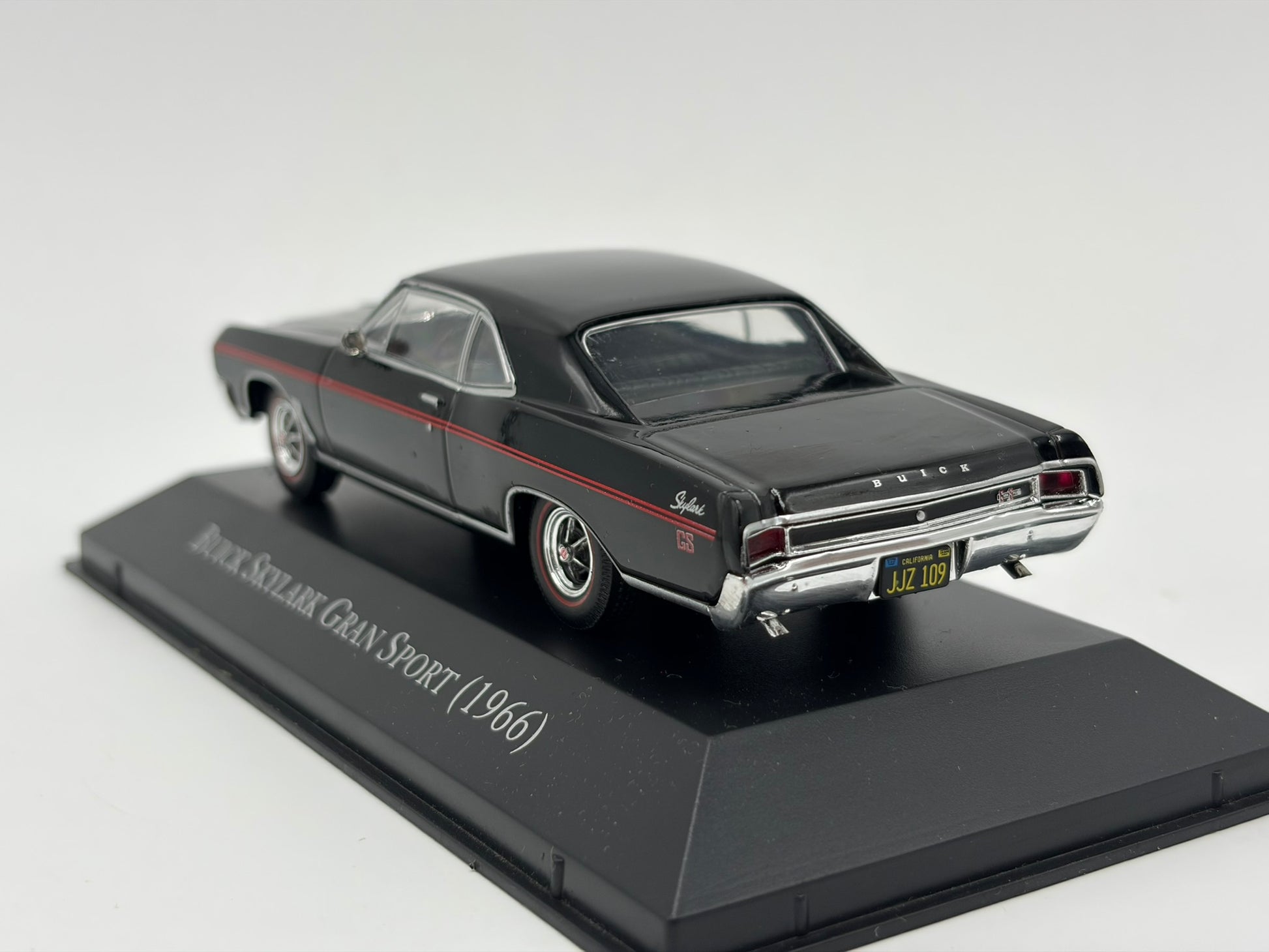 1/43 1966 Buick Skylark Gran Sport | Model Car | American Car Collection