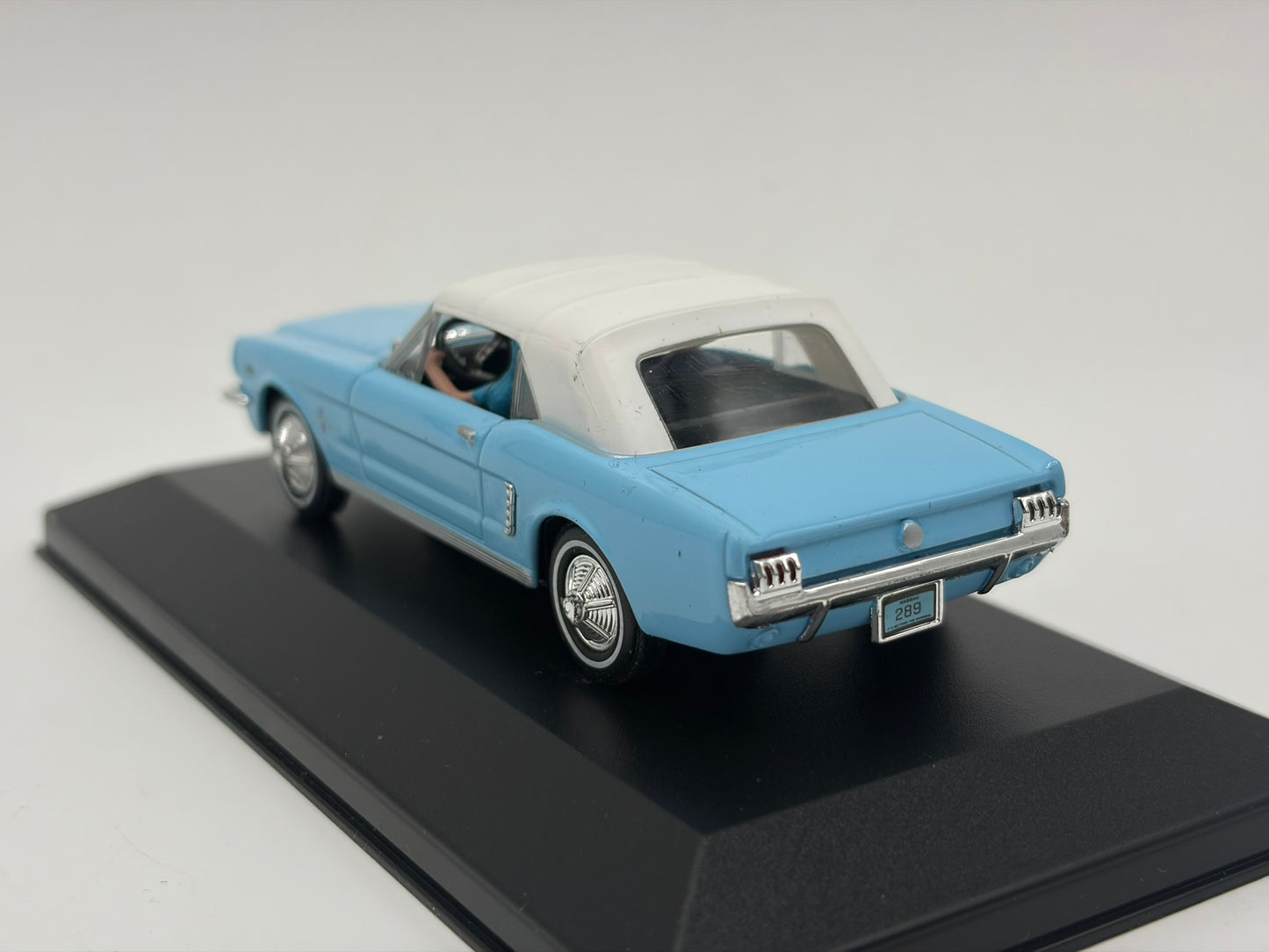 1/43 1965 Ford Mustang Convertible | Model Car