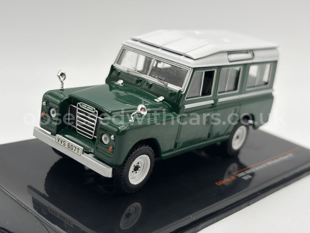 1/43 1978 Land Rover Series III 109 Station Wagon 4x4 - Green - IXO | Model Car