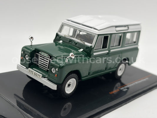 1/43 1978 Land Rover Series III 109 Station Wagon 4x4 - Green - IXO | Model Car