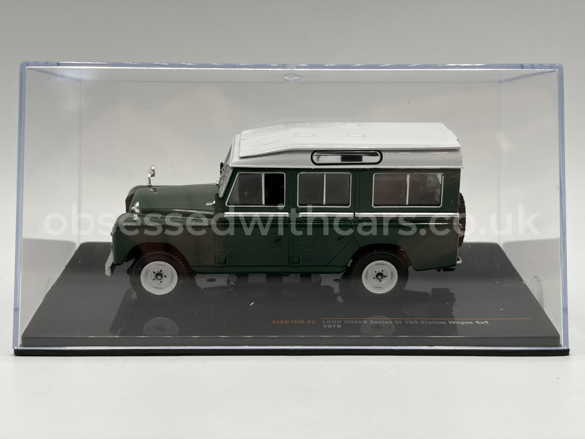 1/43 1978 Land Rover Series III 109 Station Wagon 4x4 - Green - IXO | Model Car