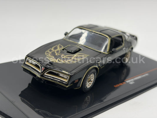 1/43 1977 Pontiac Firebird Trans Am - Black - IXO | Model Car