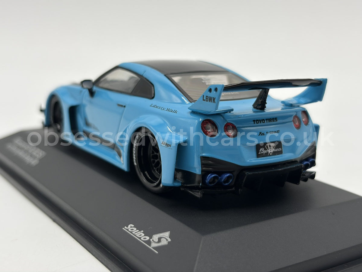 1/43 2019 Nissan GTR (R35) LBWK Silhouette - Blue - Solido | Model Car