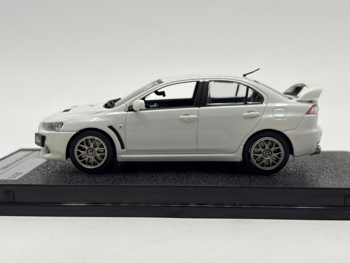 1/43 2007 Mitsubishi Lancer Evolution X - Pearl White | Model Car
