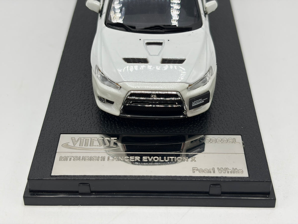 1/43 2007 Mitsubishi Lancer Evolution X - Pearl White | Model Car