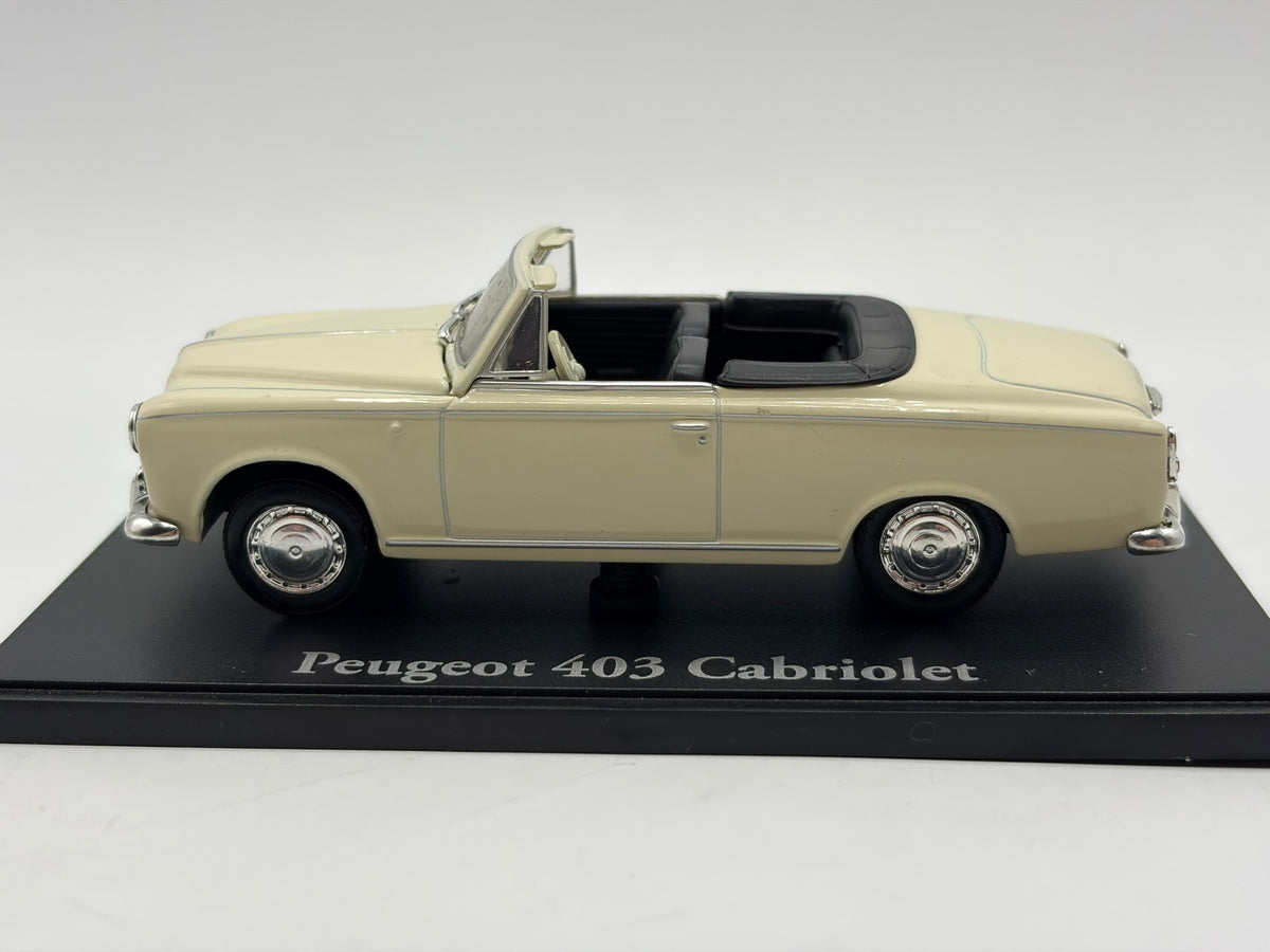 1/43 1956 Peugeot 403 Cabriolet | Model Car