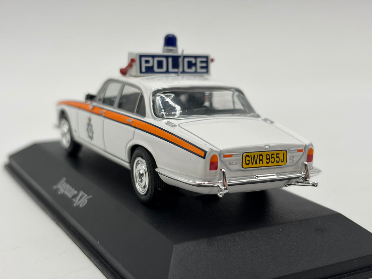 1/43 1971 Jaguar XJ6 - West Yorkshire Police | Model Police Car