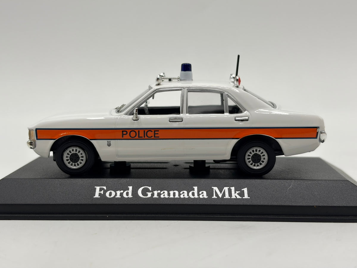 1/43 1977 Ford Granada Mk1 - Avon & Somerset Police | Model Police Car