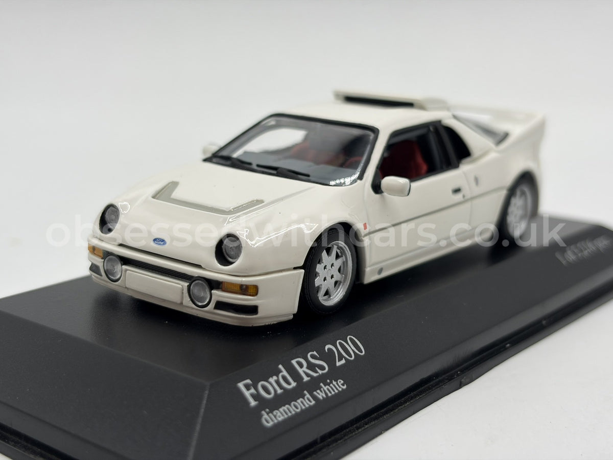 1/43 1986 Ford RS200 - Diamond White - Minichamps | Model Car