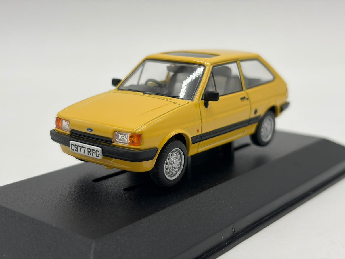 1/43 1985 Ford Fiesta Mk2 1.1L - Citrine Yellow - Corgi Vanguards | Model Car
