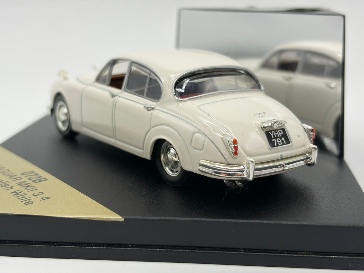 1/43 1960 Jaguar MkII 3.4 - Old English White - Vitesse | Model Car