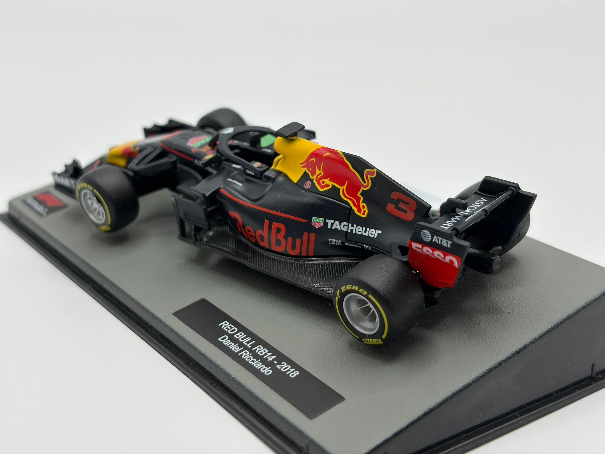 MINICHAMPS 1/43 レッドブル RB14 D. Ricciardo Model Car Formula 1 F1 1:43 Aston Martin Red Bull RB14 Ricciardo