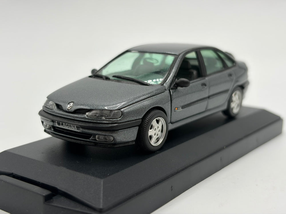 1/43 1994 Renault Laguna V6 TXE - Vitesse | Model Car