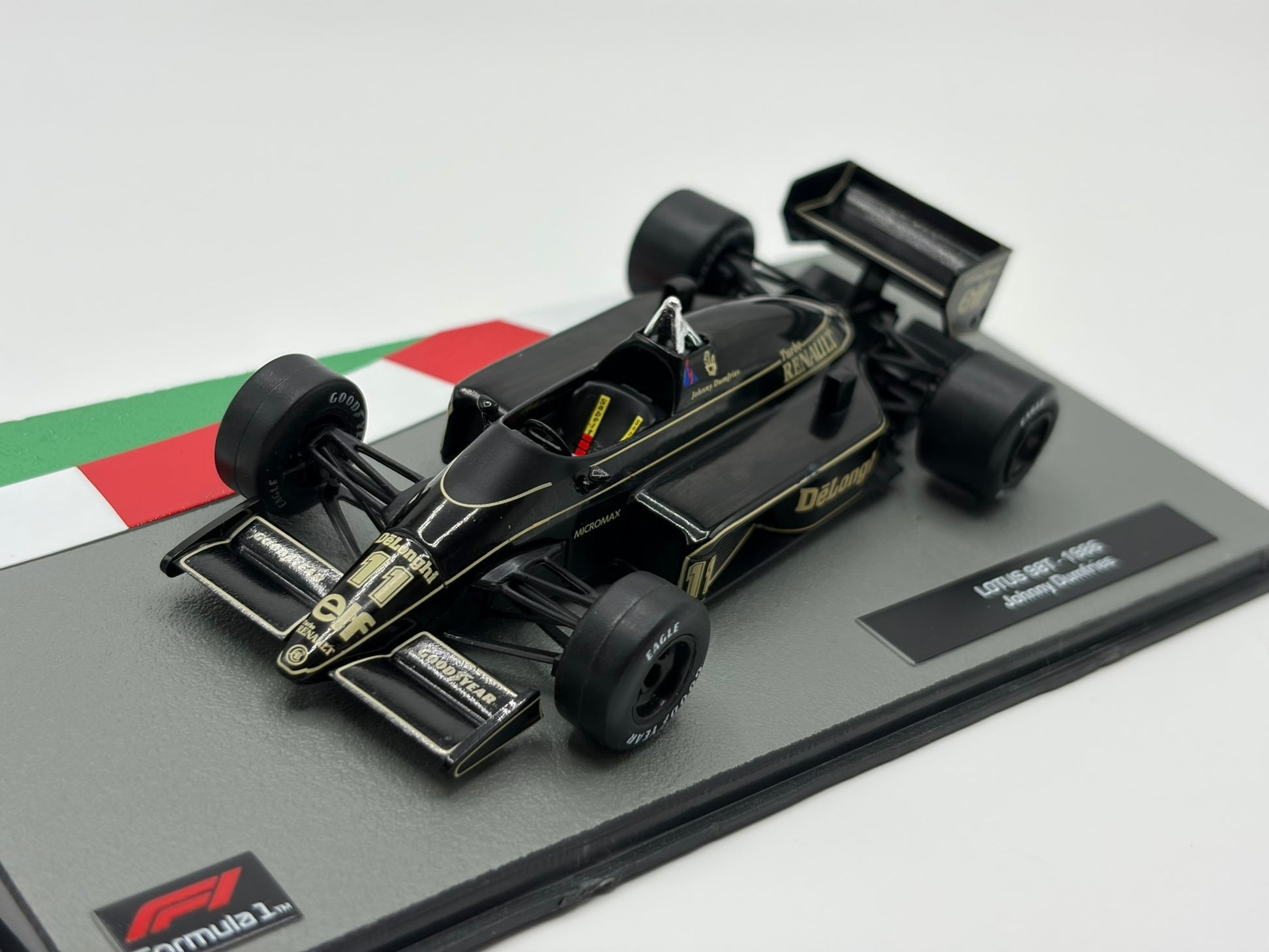 1/43 1986 Lotus 98T - Johnny Dumfries | Model F1 Car