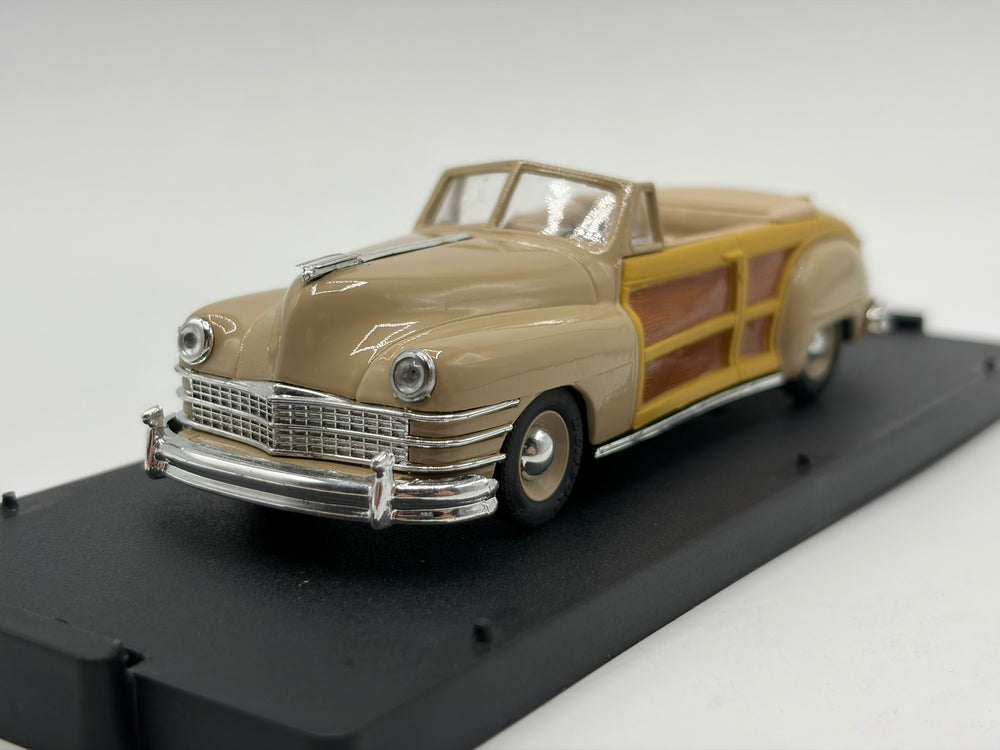 1/43 1947 Chrysler Town & Country Convertible - Vitesse | Model Car