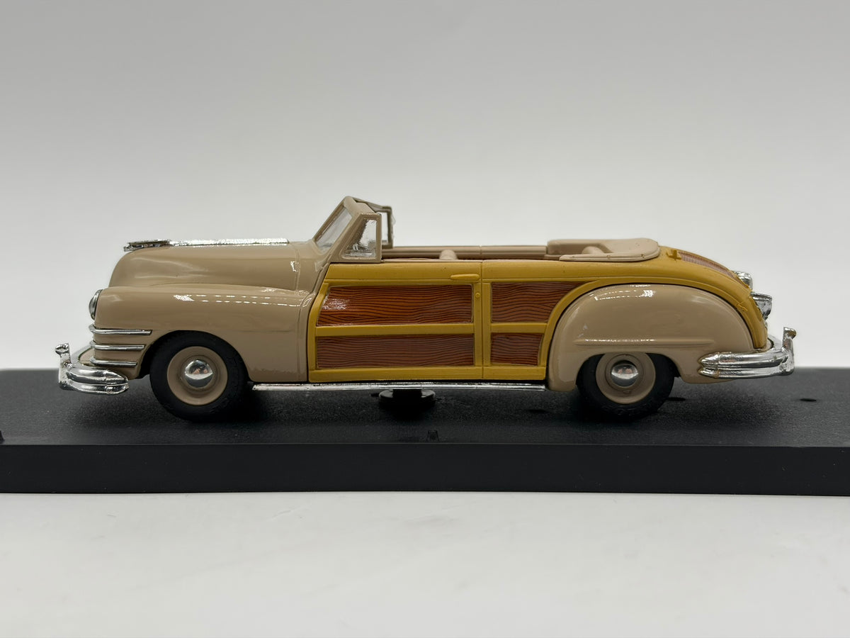 1/43 1947 Chrysler Town & Country Convertible - Vitesse | Model Car