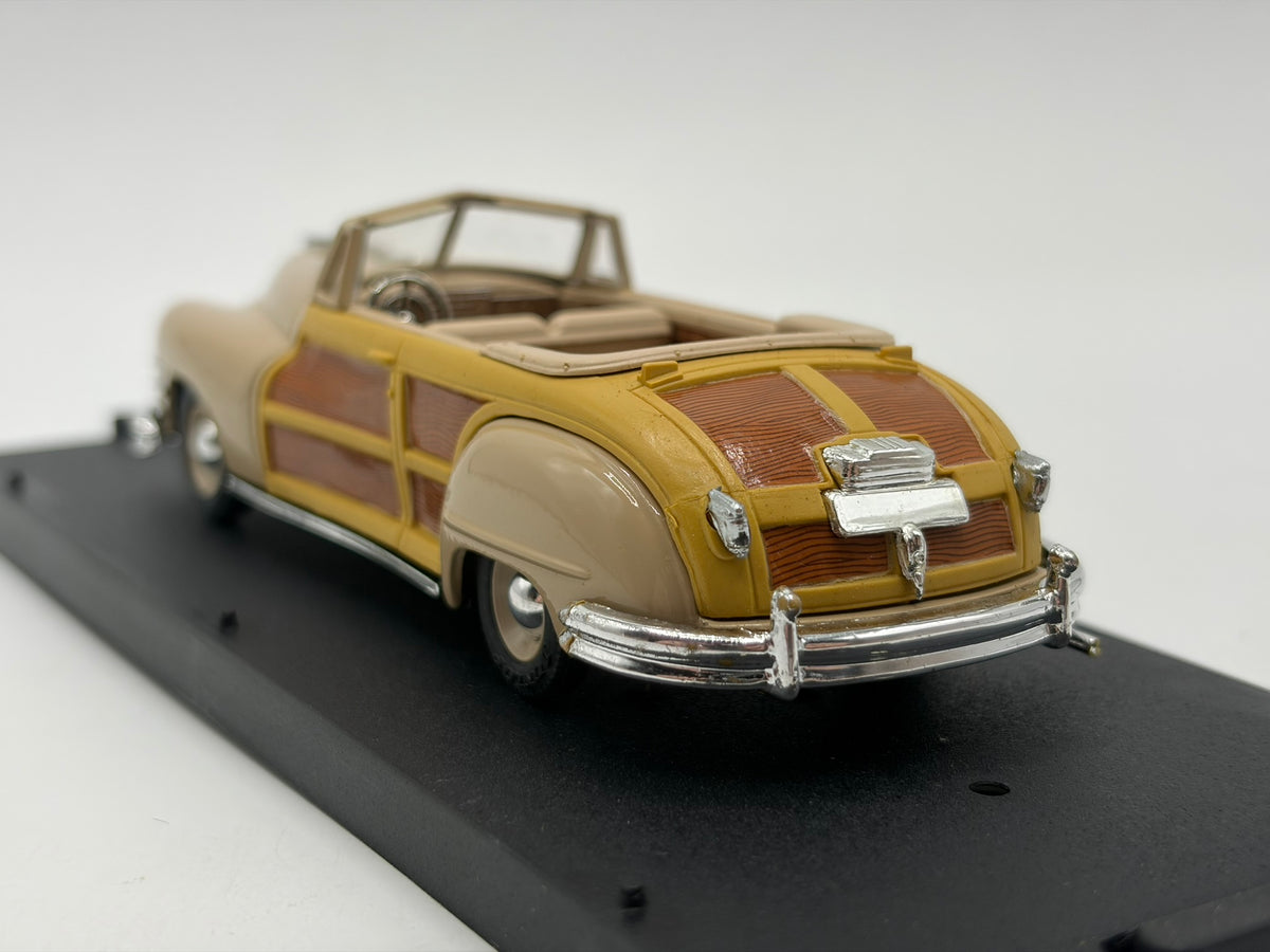 1/43 1947 Chrysler Town & Country Convertible - Vitesse | Model Car