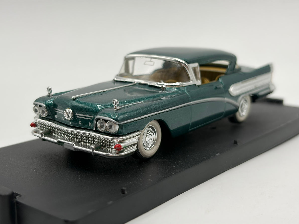 1/43 1958 Buick Roadmaster 2-Door - Vitesse | Model Car