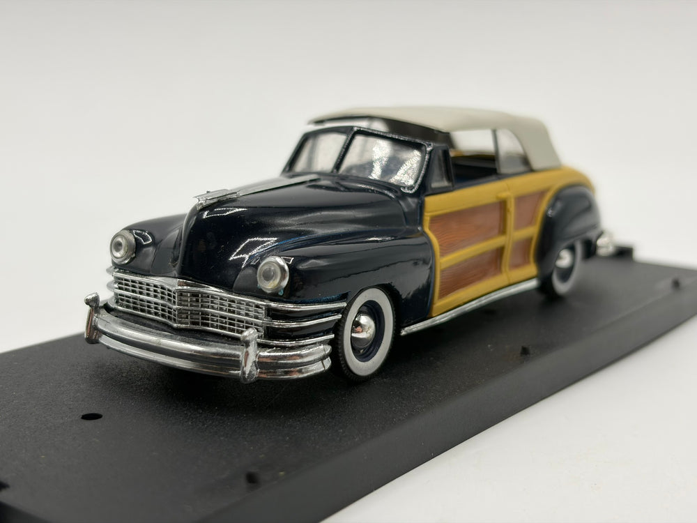 1/43 1947 Chrysler Town & Country Closed Convertible - Vitesse | Model Car