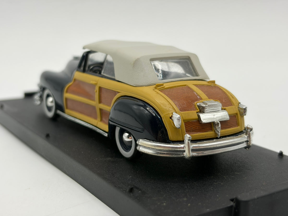 1/43 1947 Chrysler Town & Country Closed Convertible - Vitesse | Model Car