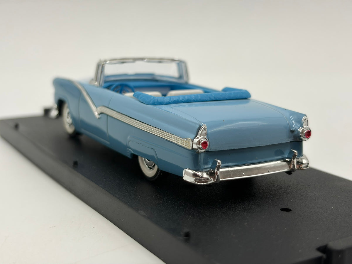 1/43 1956 Ford Fairlane Open Convertible - Vitesse | Model Car