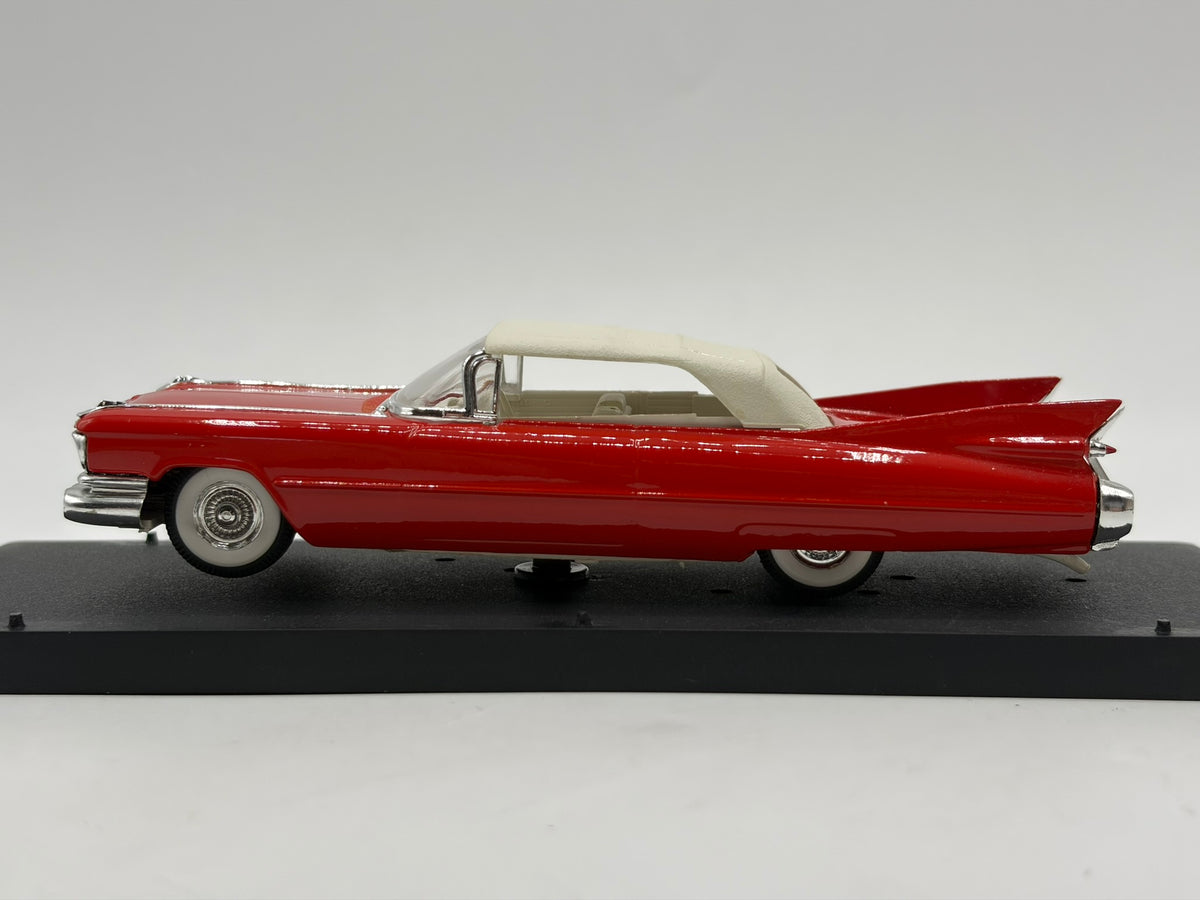 1/43 1959 Cadillac Type 62 Closed Convertible - Vitesse | Model Car