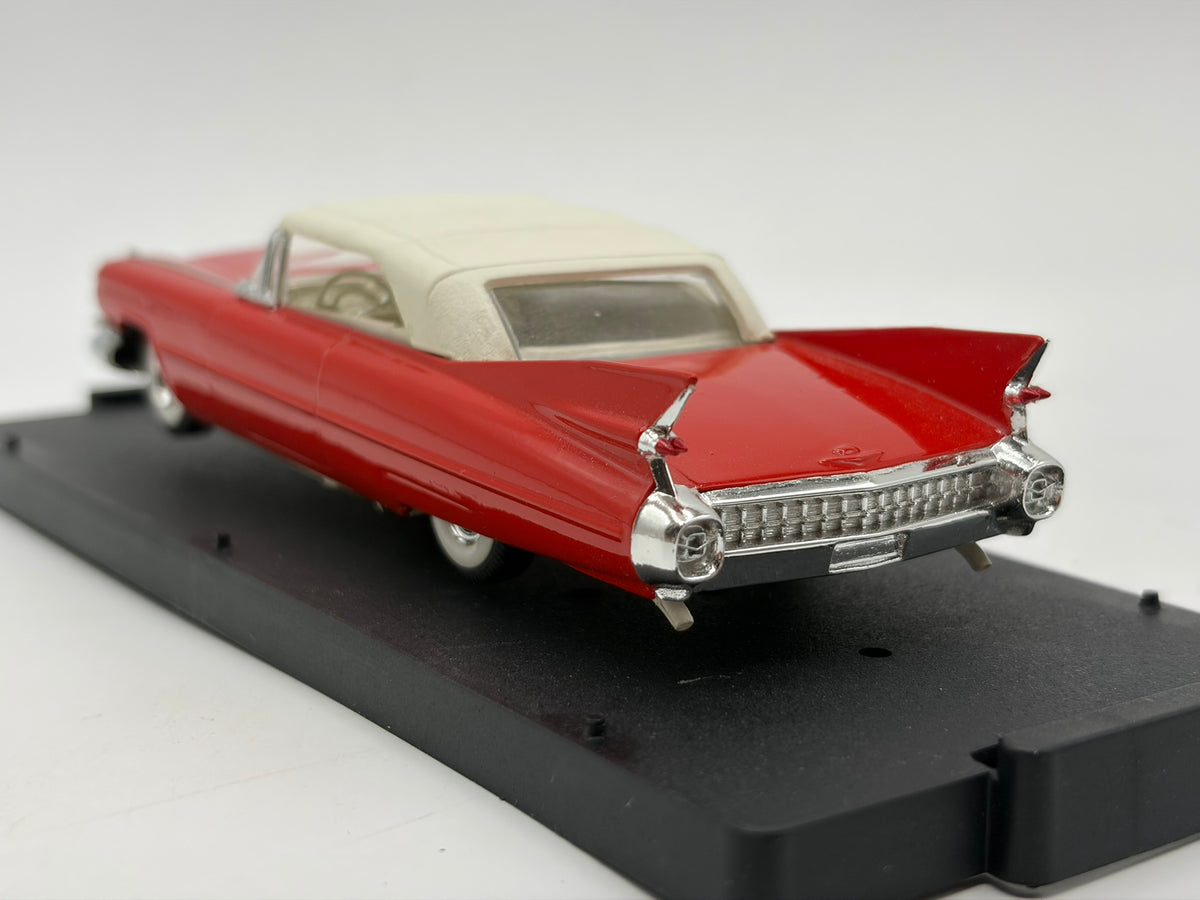 1/43 1959 Cadillac Type 62 Closed Convertible - Vitesse | Model Car