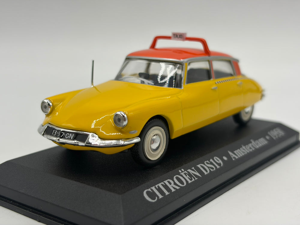 1/43 1958 Citroen DS19 Amsterdam Taxi | Model Car