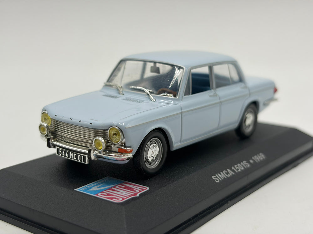 1/43 1969 Simca 1501 S | Model Car