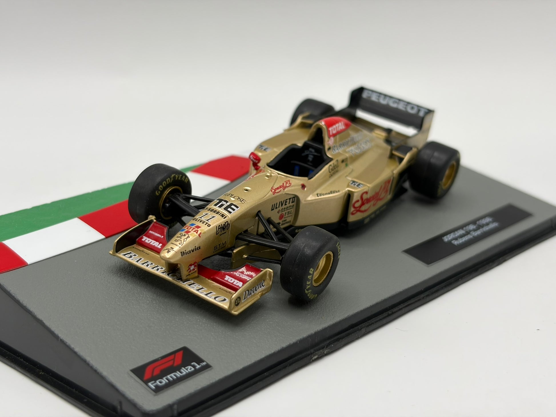1/43 1996 Jordan 196 - Rubens Barrichello | Model F1 Car