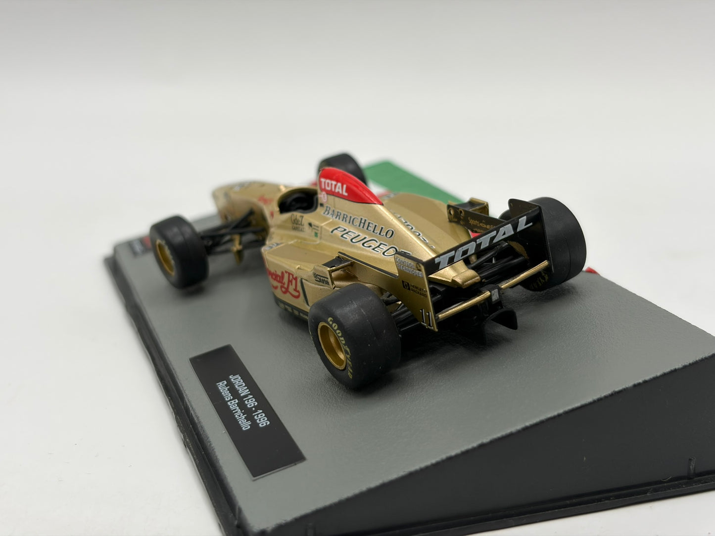 1/43 1996 Jordan 196 - Rubens Barrichello | Model F1 Car