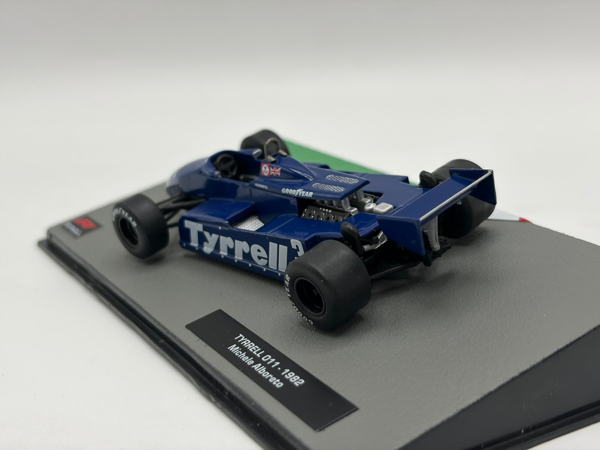 1/43 1982 Tyrrell 011 - Michele Alboreto | Model F1 Car