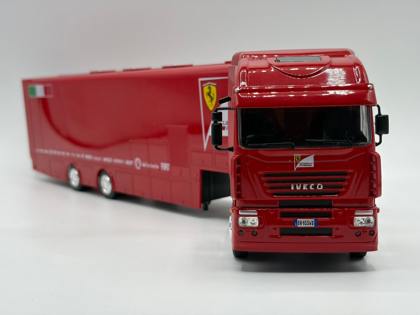 1/43 2014 Iveco Stralis Transporter Truck - Ferrari F1 Team