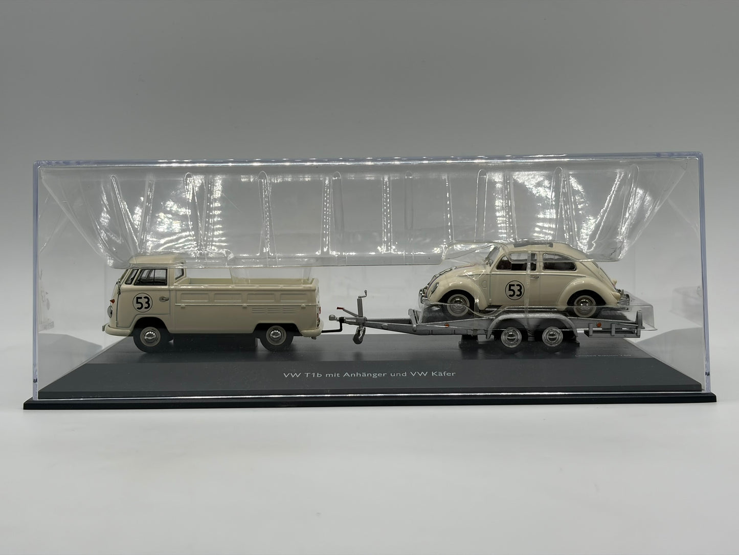 1/43 1968 Volkswagen T1B Pickup & #53 Herbie on Trailer - Schuco | Model Car