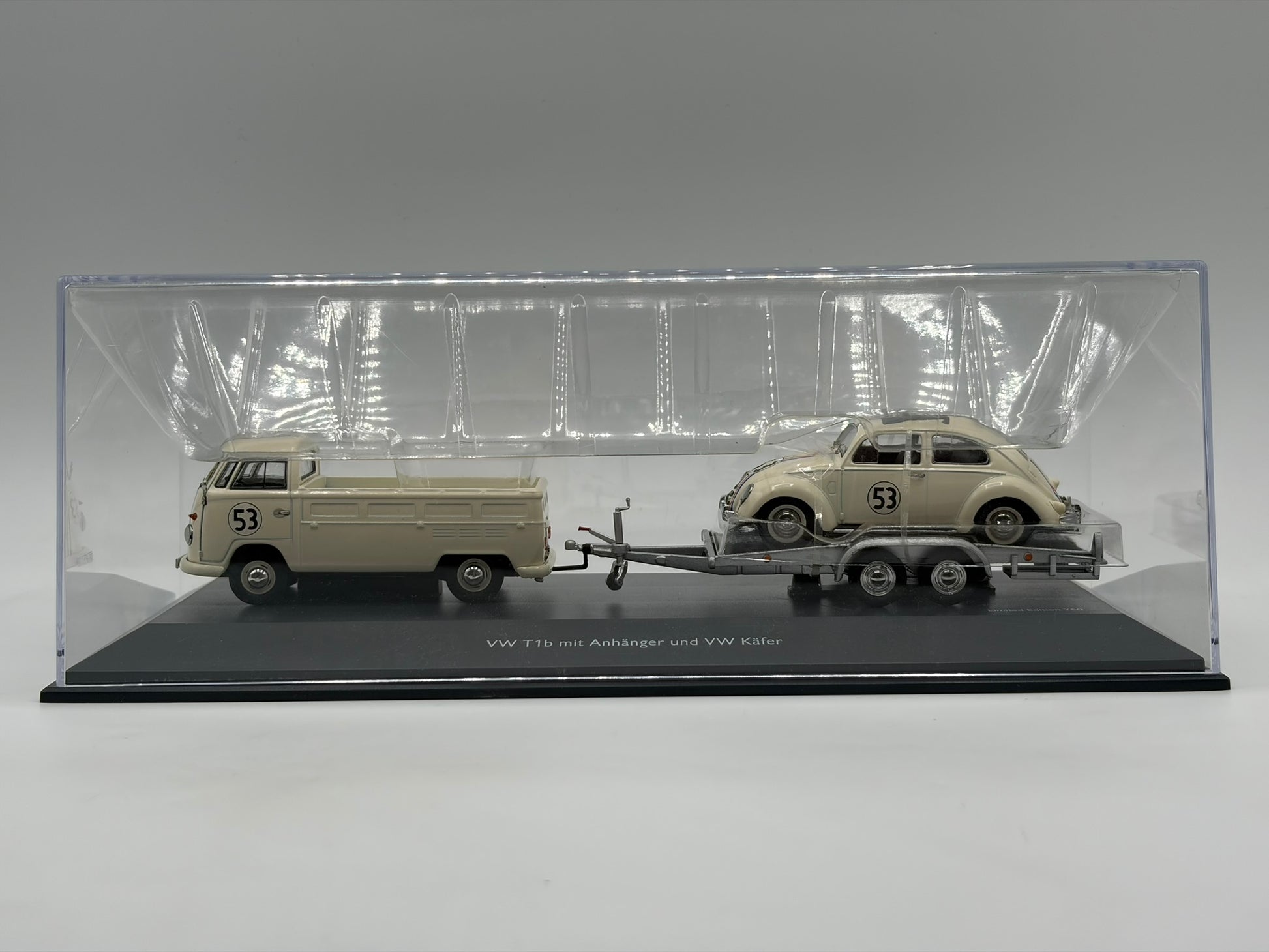 1/43 1968 Volkswagen T1B Pickup & #53 Herbie on Trailer - Schuco | Model Car