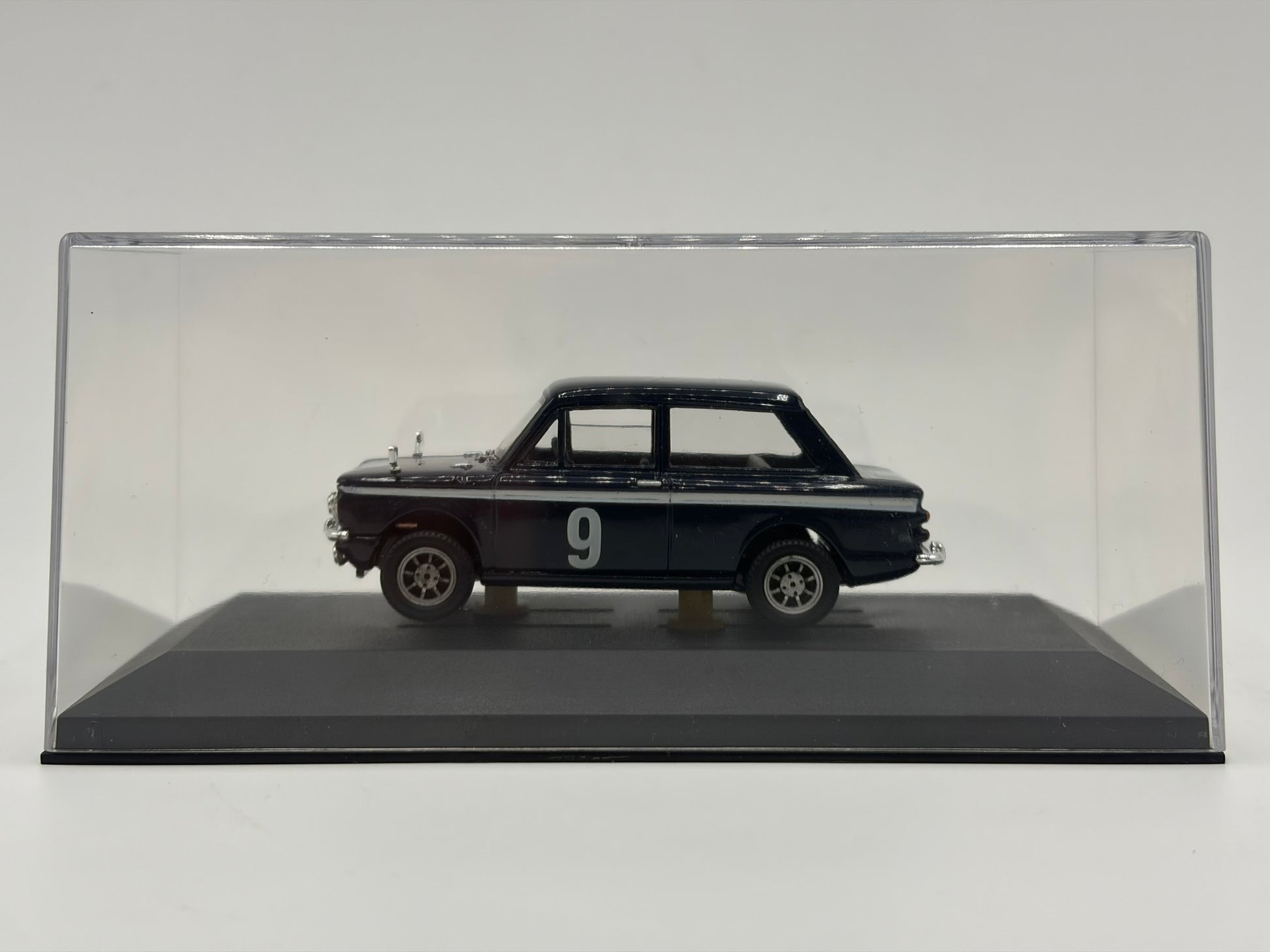 1/43 1965 Hillman Imp - Alpine Rally - Smith / Taylor - Corgi Vanguards | Model Car