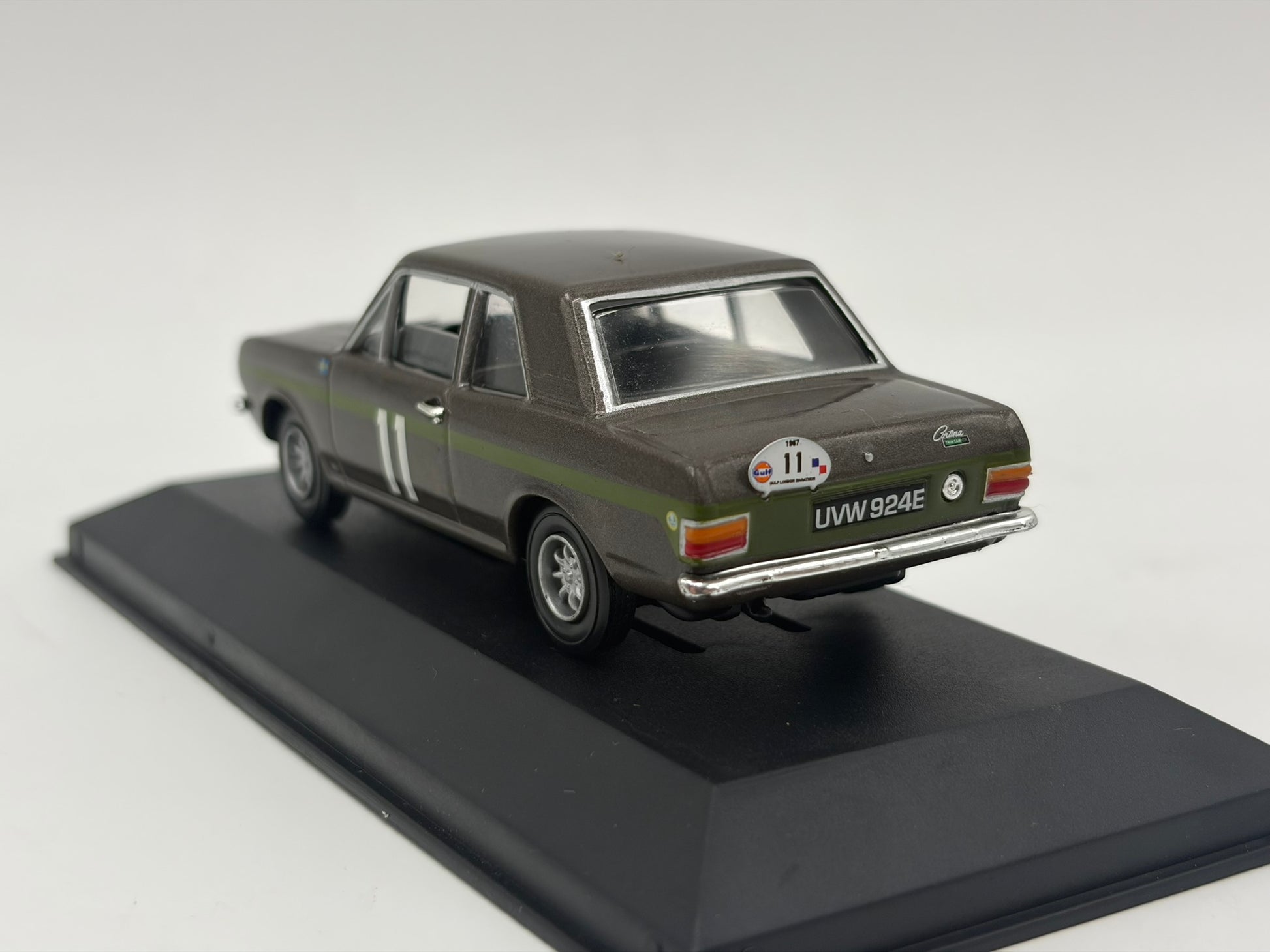 1/43 1967 Ford Lotus Cortina Mk2 - Gulf London Rally - Andersson / Davenport - Corgi Vanguards | Model Car