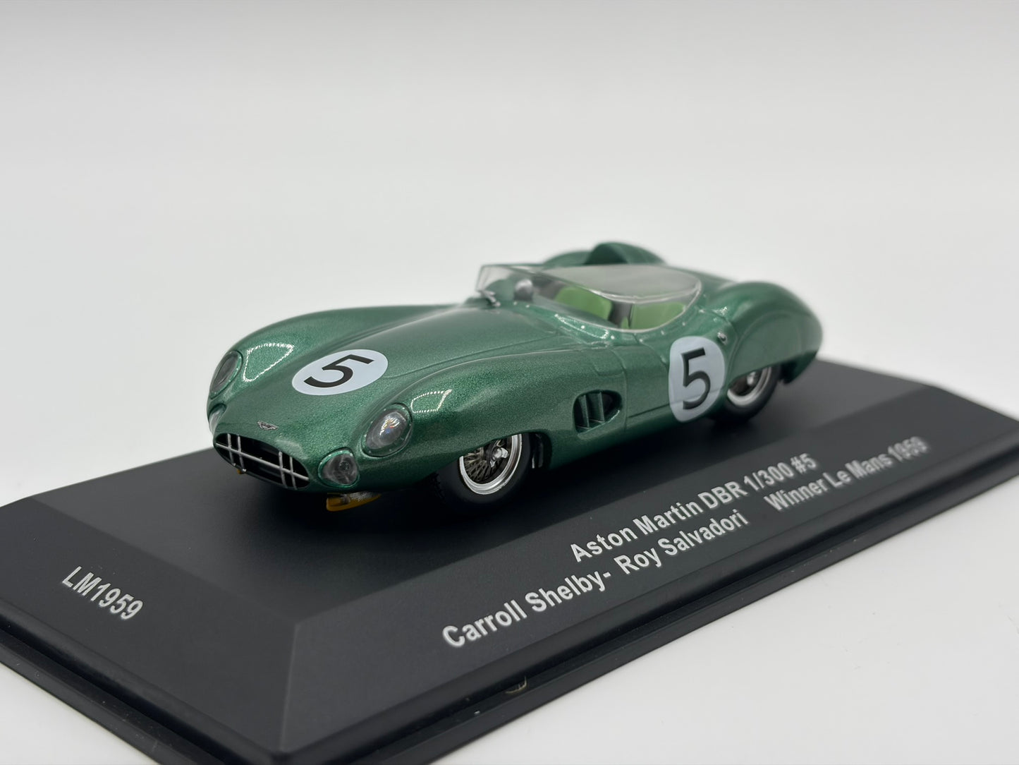 1/43 1959 Aston Martin DBR1 - Salvadori / Shelby - IXO | Model Le Mans Car