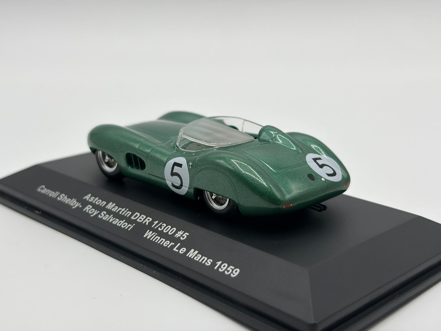 1/43 1959 Aston Martin DBR1 - Salvadori / Shelby - IXO | Model Le Mans Car