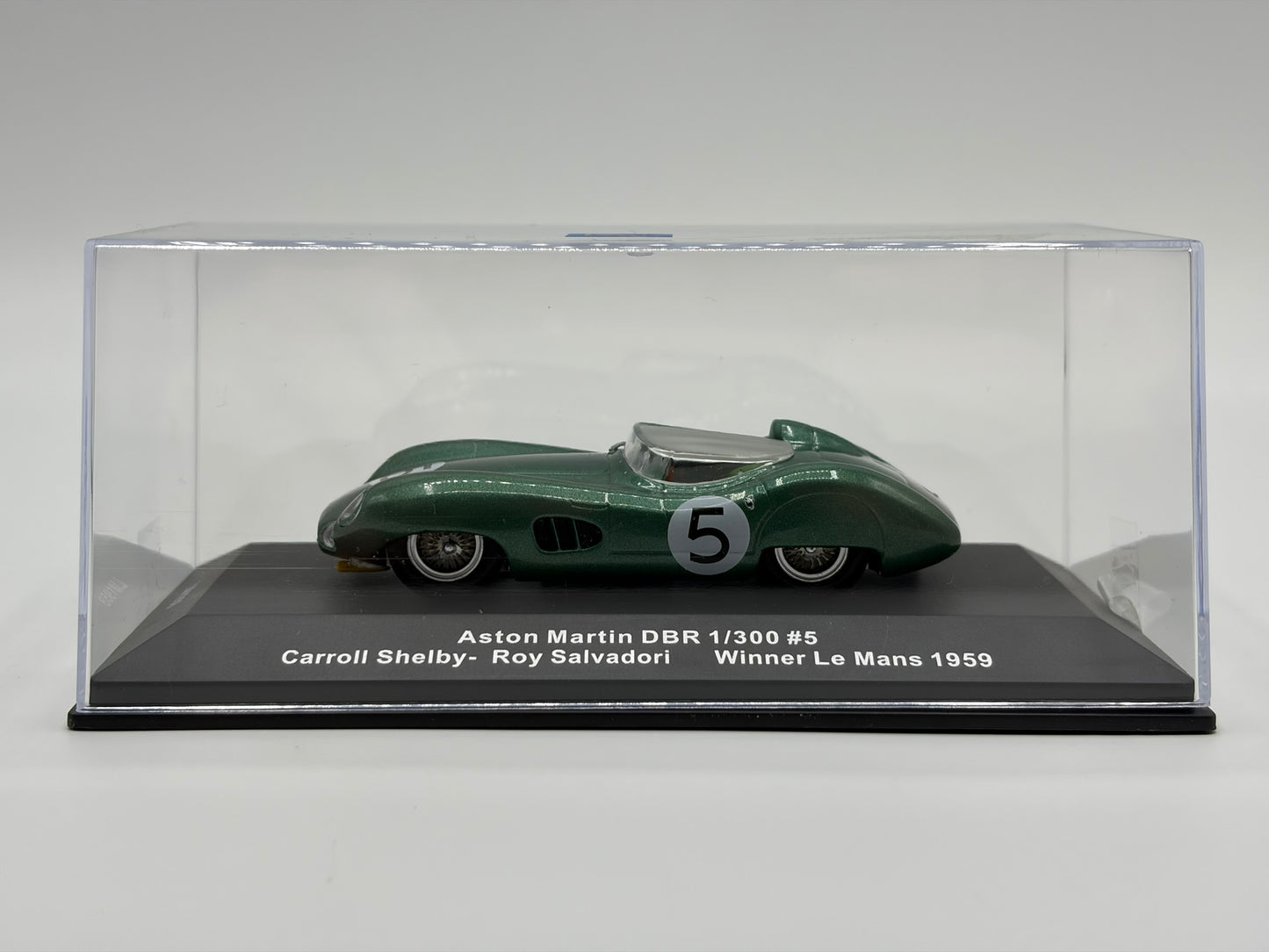 1/43 1959 Aston Martin DBR1 - Salvadori / Shelby - IXO | Model Le Mans Car