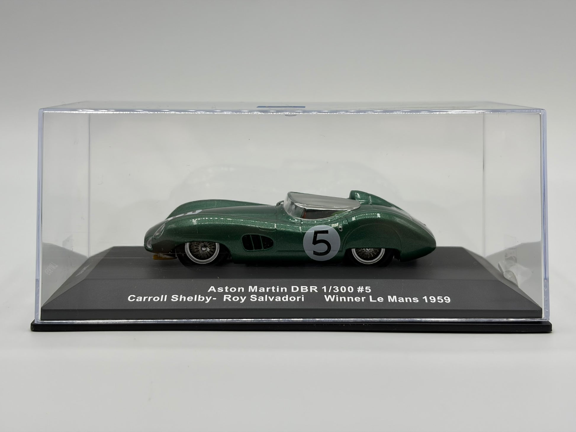 1/43 1959 Aston Martin DBR1 - Salvadori / Shelby - IXO | Model Le Mans Car