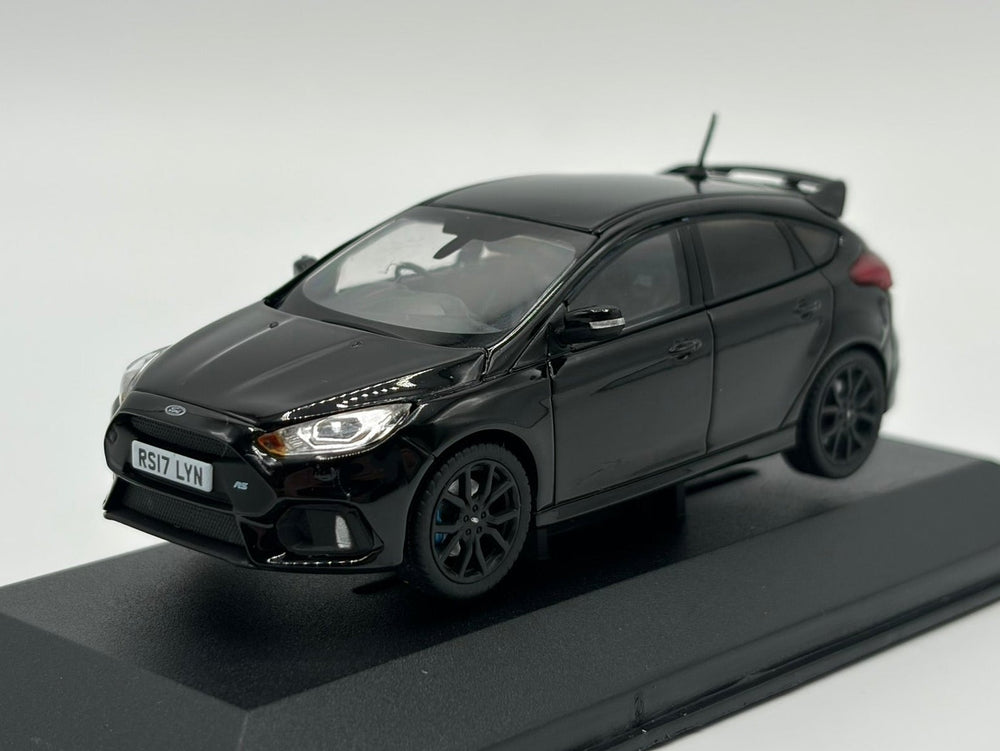 1/43 2017 Ford Focus RS - Shadow Black | Corgi Vanguards | Model Car