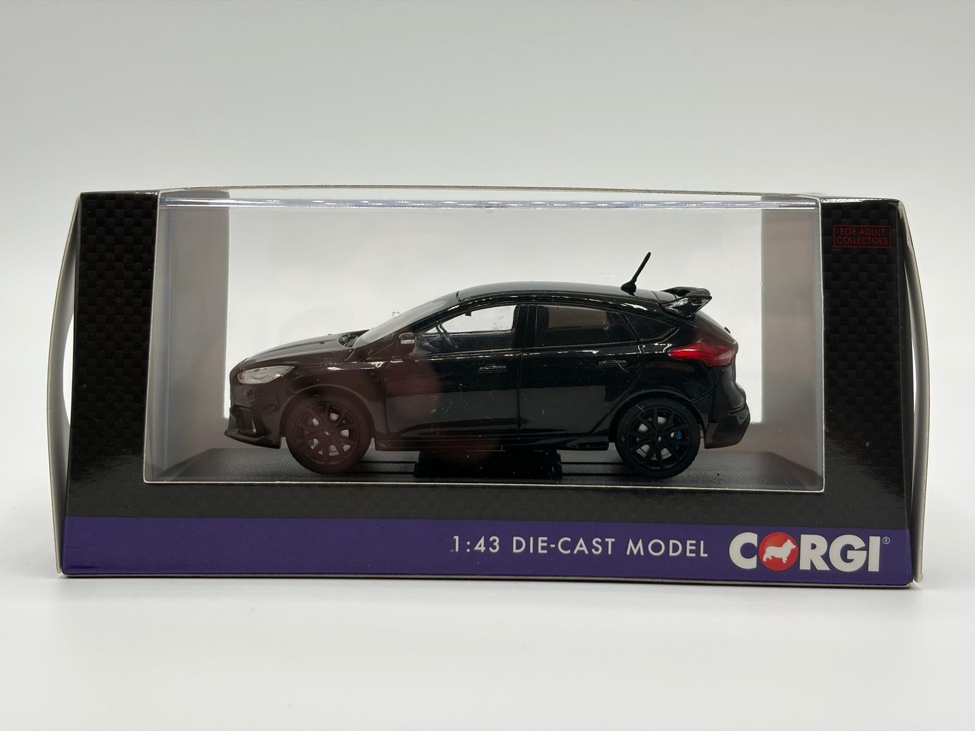 1/43 2017 Ford Focus RS - Corgi Vanguards | Model Car