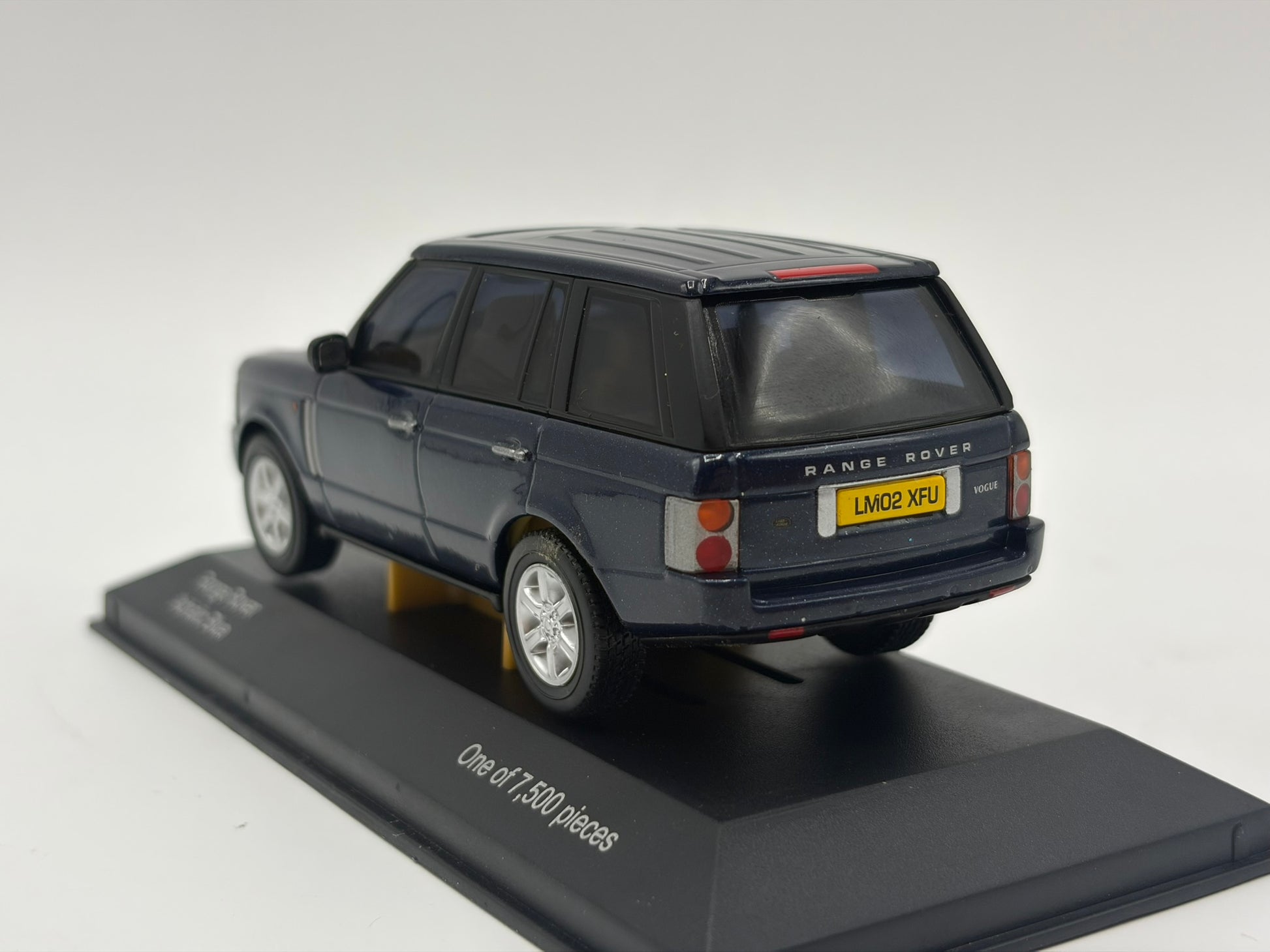 1/43 2002 Range Rover Vogue - Adriatic Blue | Corgi Vanguards | Model Car
