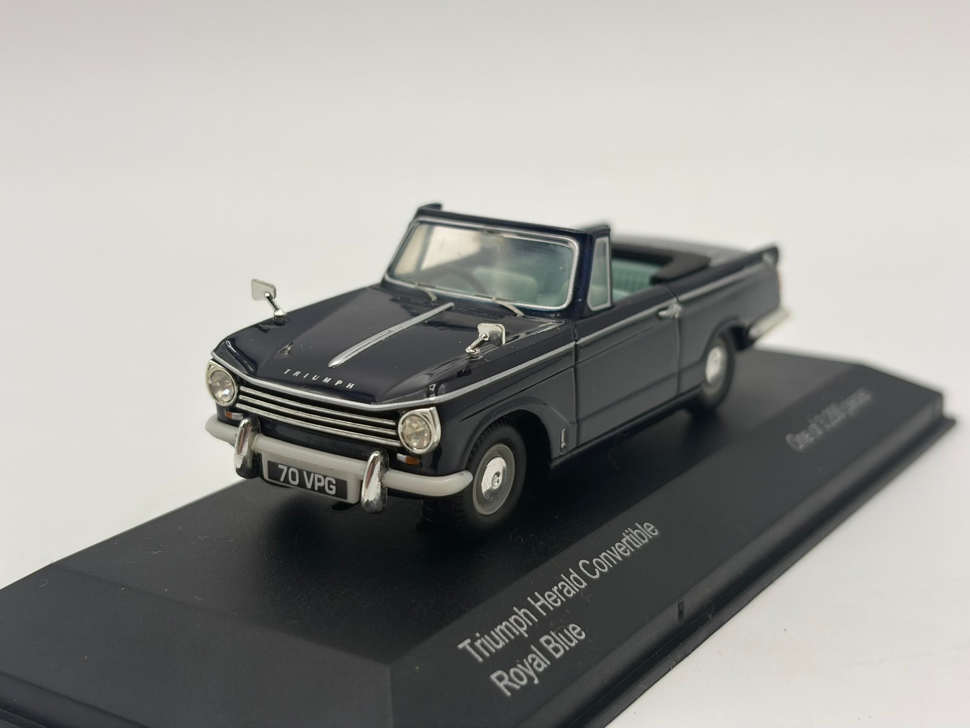 1/43 1970 Triumph Herald Convertible - Royal Blue | Corgi Vanguards | Model Car