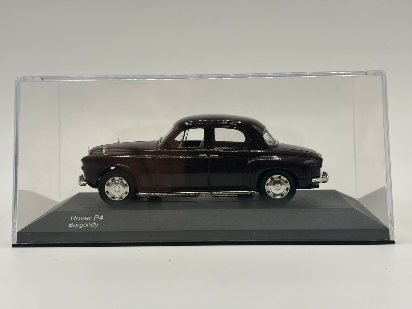 1/43 1959 Rover P4 - Burgundy | Corgi Vanguards | Model Car