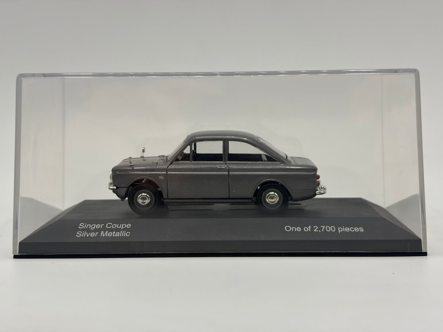 1/43 1957 Singer Chamois Coupe - Silver Metallic | Corgi Vanguards | Model Car