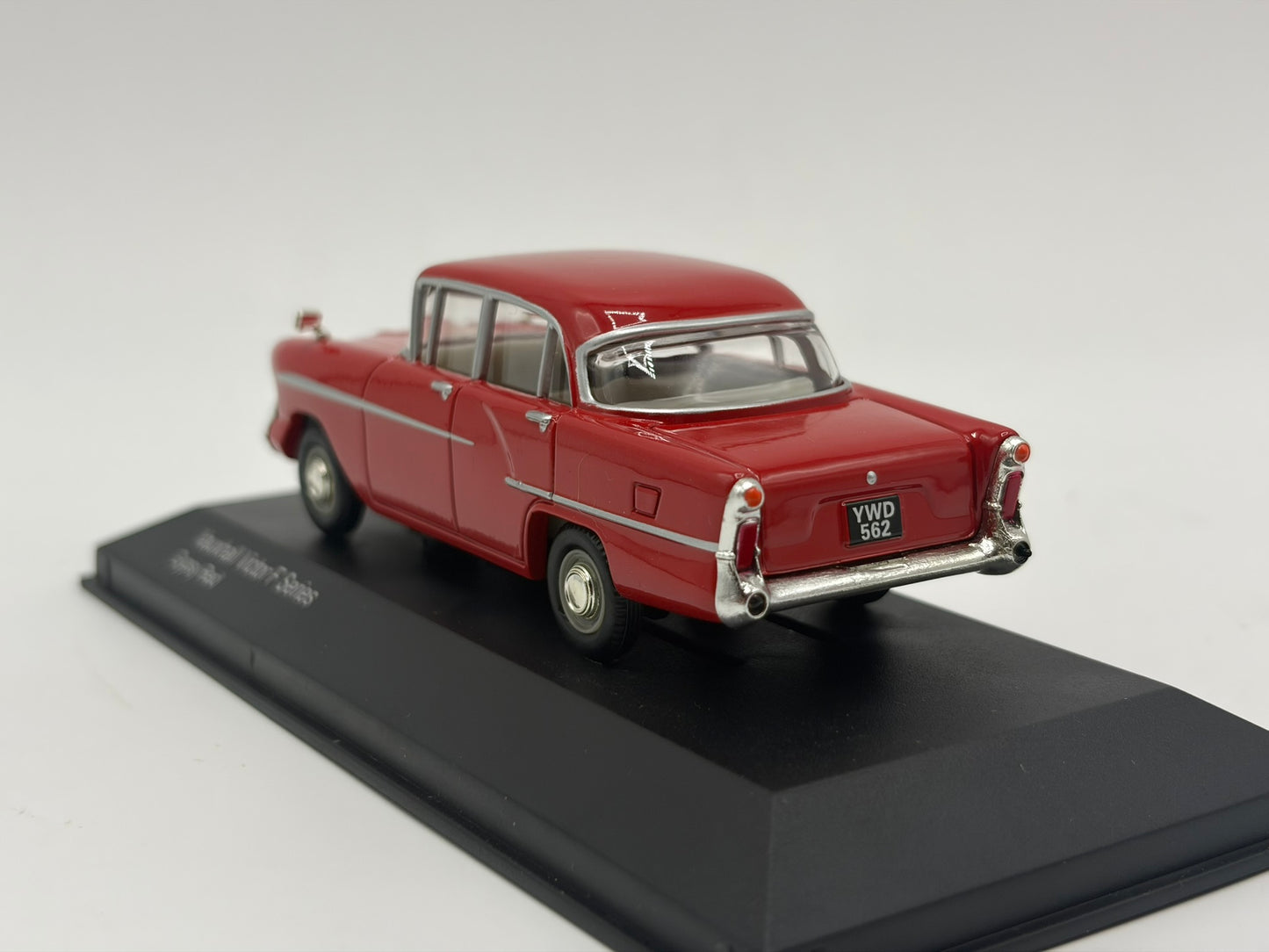 1/43 1957 Vauxhall Victor F Series - Gypsy Red | Corgi Vanguards | Model Car